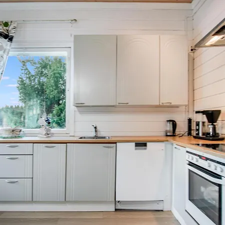 Holiday home Maenty-linna By Interhome